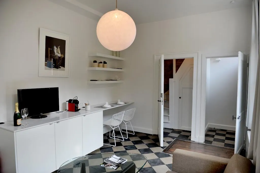 Guesthouse Bernardin Antwerpen 5*,